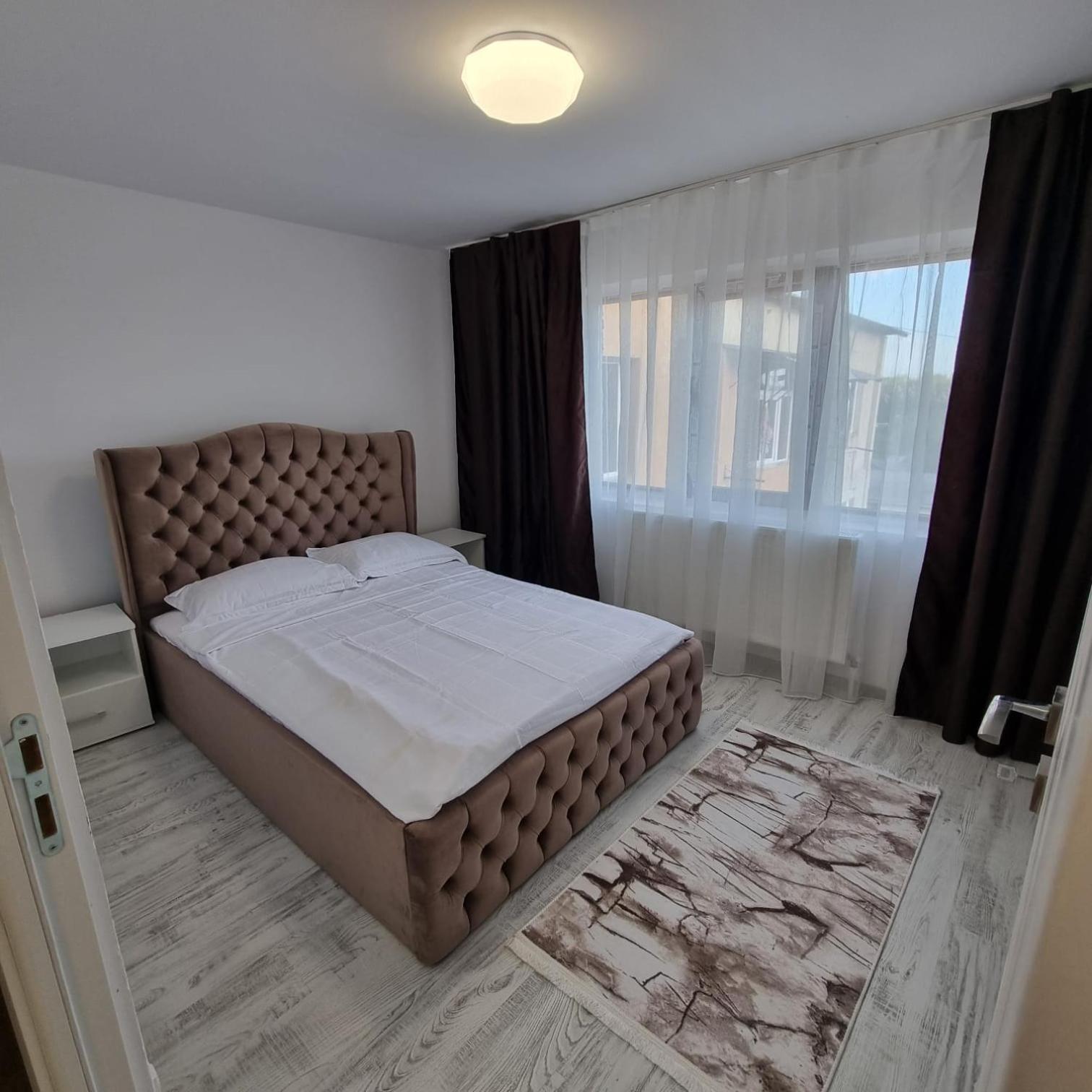 Lovely 2 Bedrooms Flat Cornelia- Central Corabia Luaran gambar